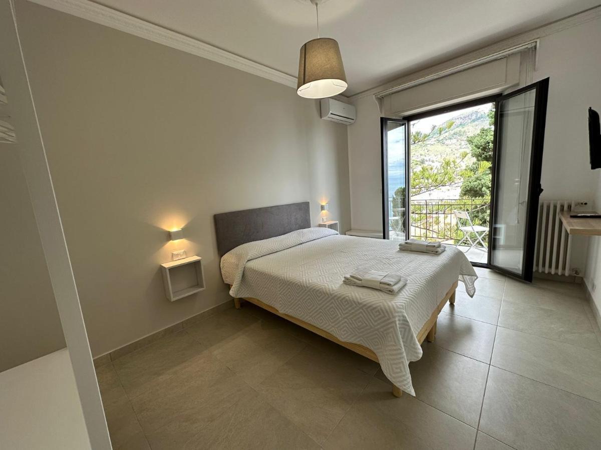 Mira Taormina Rooms Exteriör bild