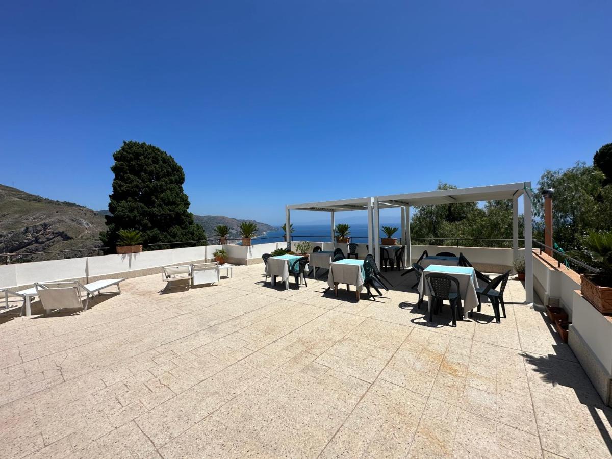 Mira Taormina Rooms Exteriör bild