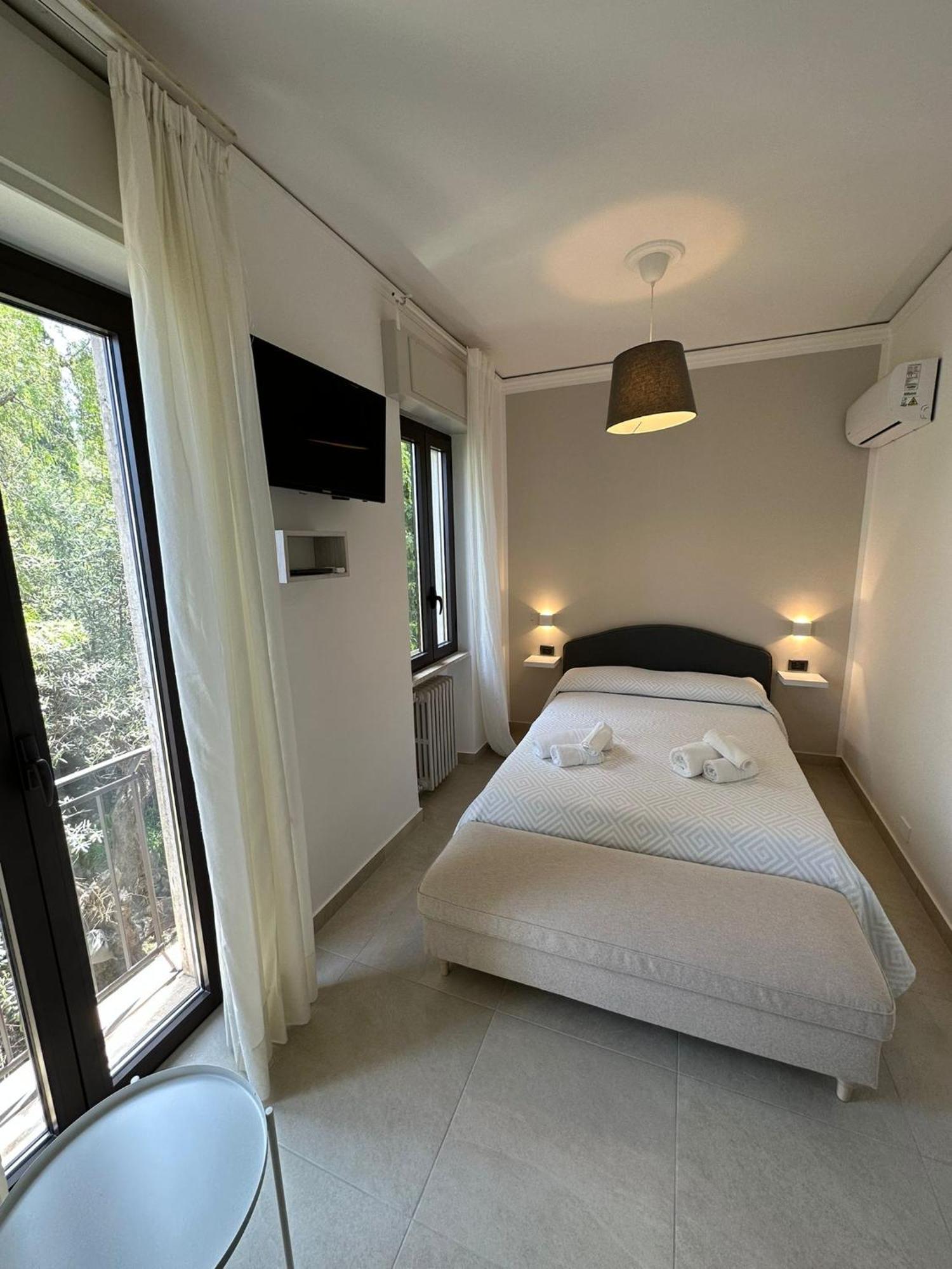 Mira Taormina Rooms Exteriör bild
