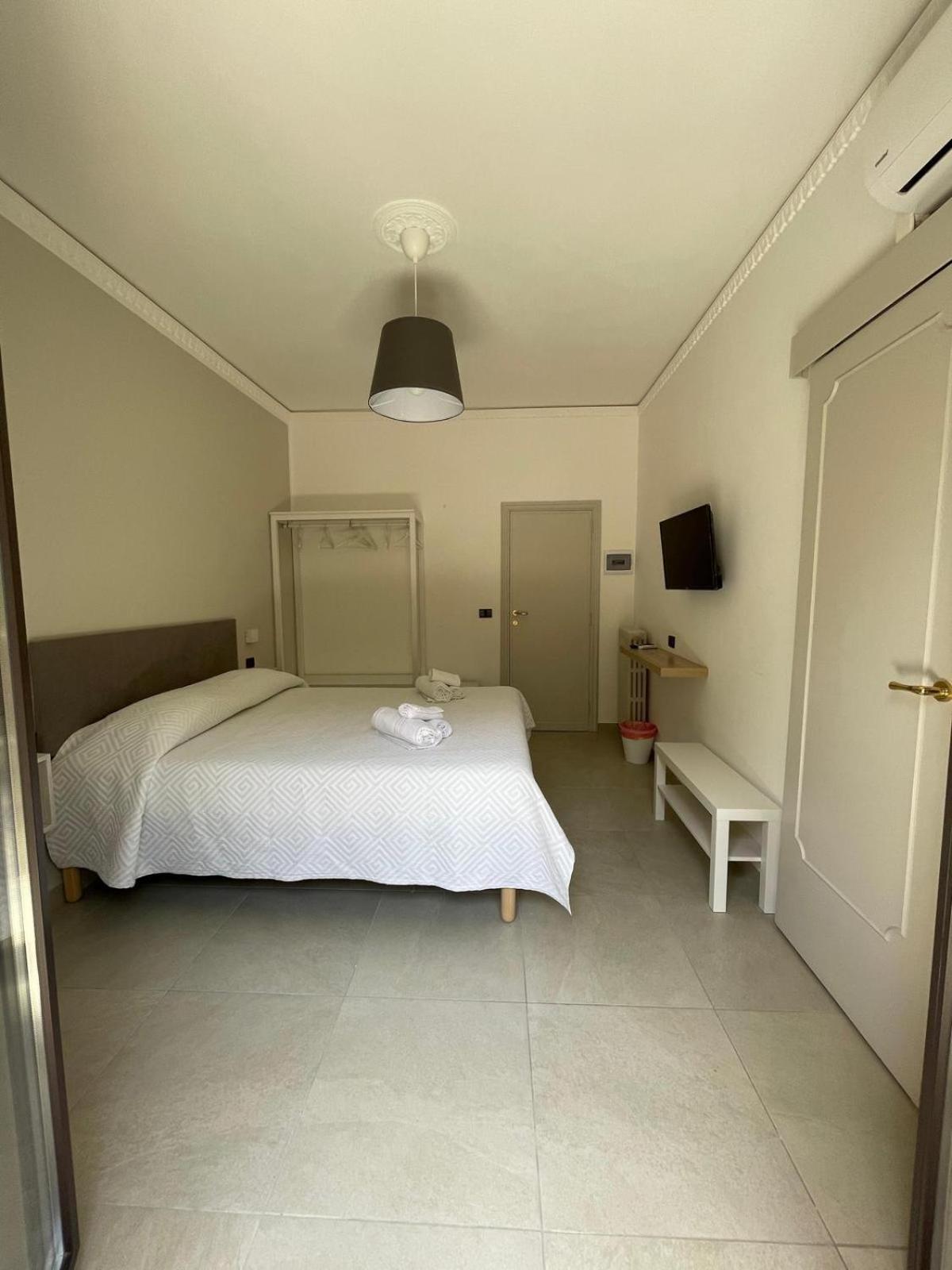 Mira Taormina Rooms Exteriör bild